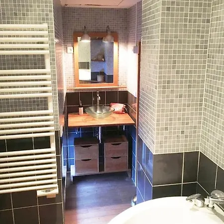 Dernier Etage Avec Vue Sur Les Montagnes Emplacement Exceptionnel Au Coeur De Aux Pieds Prestations Incluses * Val Thorens