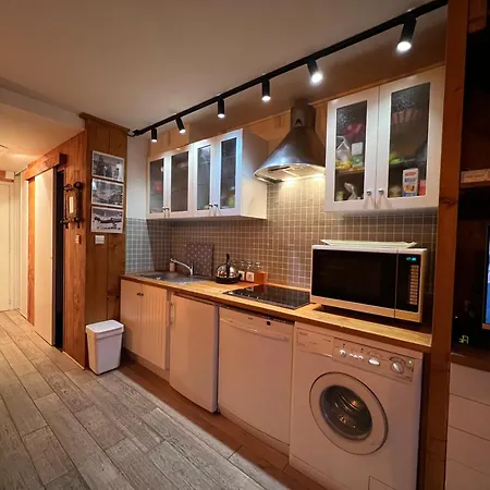 Dernier Etage Avec Vue Sur Les Montagnes Emplacement Exceptionnel Au Coeur De Aux Pieds Prestations Incluses * Val Thorens