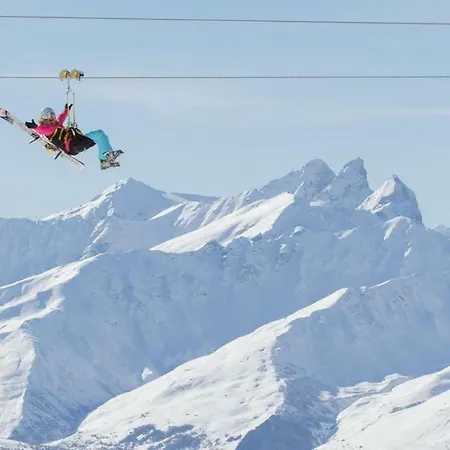 Dernier Etage Avec Vue Sur Les Montagnes Emplacement Exceptionnel Au Coeur De Aux Pieds Prestations Incluses Val Thorens